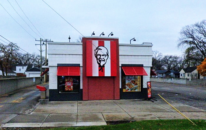 H Salt Fish & Chips (H. Salt Esq. Fish & Chips) - Ferndale - 1200 W 8 Mile Rd (newer photo)